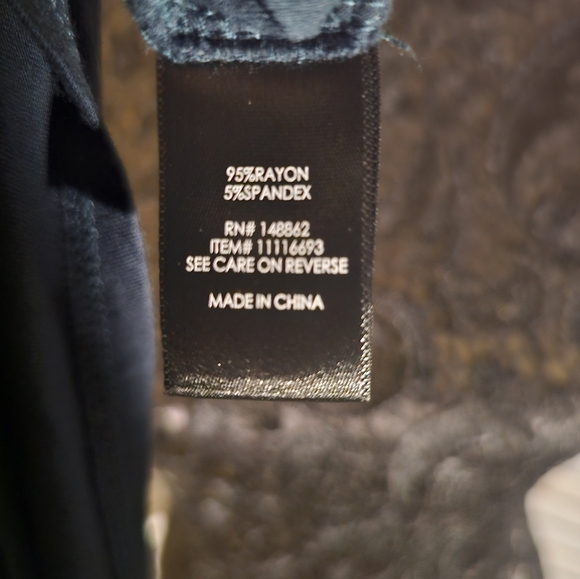 Torrid Dark Green soft zip front dress. - Picture 9 of 10